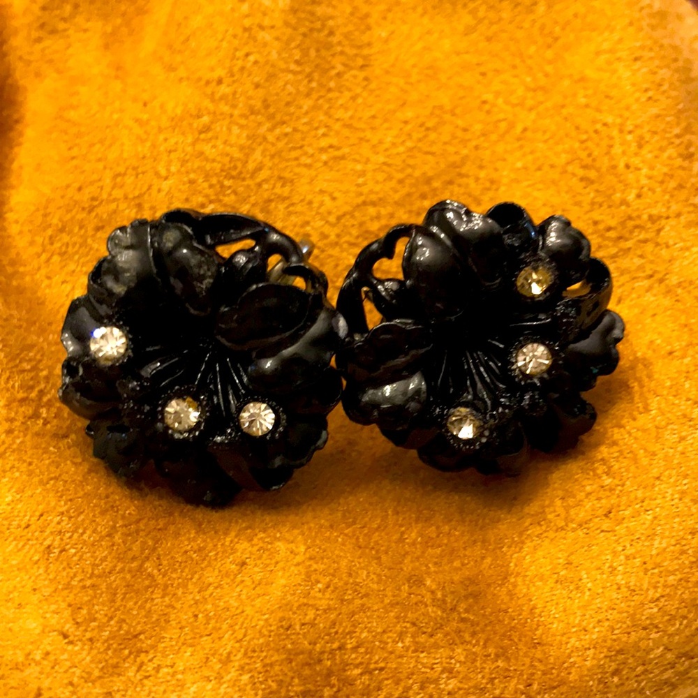 Vintage Bakelite Black Hibiscus w/Rhinestone Screwback 1930’s-1940’s Earrings🖤